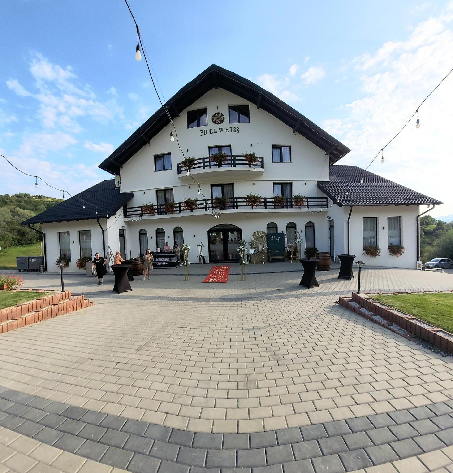 Hotel Evenimente Edelweiss Bogdan Vodă Esterno foto